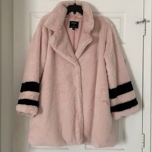 Oversize faux fur coat